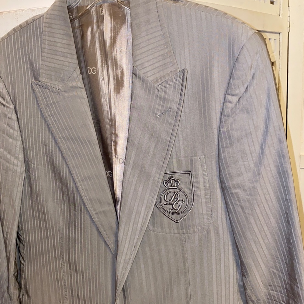 Dolce & Gabbana Gray Blazer - Picture 2 of 14